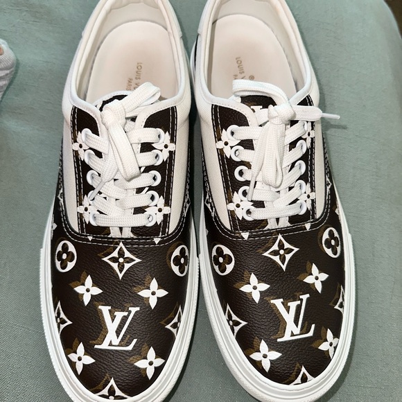 Louis Vuitton Shoes - Picture 6 of 6